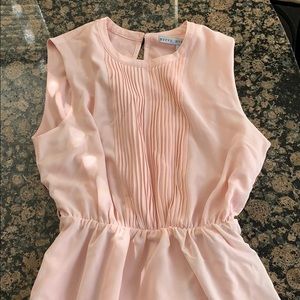 Short light pink dress never worn